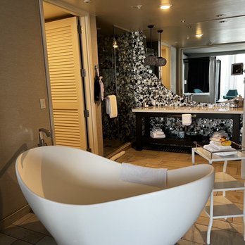 Archer Hotel Austin - We have not stayed in a room with a better open format layout. - Hotels Near Me - Austin, Texas Archer Hotel Austin - We have not stayed in a room with a better open format layout. - Hotels Near Me - Austin, Texas