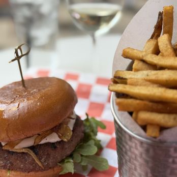 Good Times Kitchen + Bar - Cocktail Bars Near Me - Houston, Texas