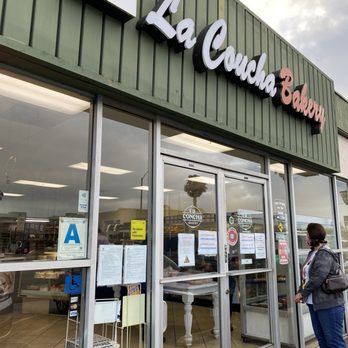 La Concha Bakery - Stop right there - Bakeries Near Me - Chula Vista, California