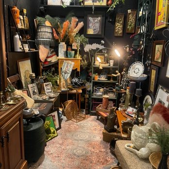 Room 3 Vintage - Used, Vintage & Consignment Near Me - Oklahoma City, Oklahoma Room 3 Vintage - Used, Vintage & Consignment Near Me - Oklahoma City, Oklahoma