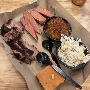 Mission BBQ - Brisket, Jalapeño & cheese, baked beans, cornbread and coleslaw - Barbeque Near Me - Doral, Florida