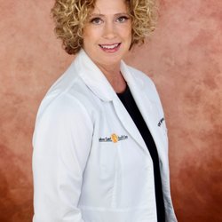 Nature Coast Health Care - April Weliever, M.D., MSW is originally from Tampa, Florida.  She attended undergraduate school at Florida College.