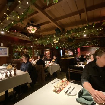 Shadowbrook - Main room - American Near Me - Capitola, California Shadowbrook - Main room - American Near Me - Capitola, California