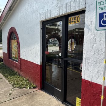 Alibertos - Entrance - Mexican Near Me - Cleveland, Ohio Alibertos - Entrance - Mexican Near Me - Cleveland, Ohio
