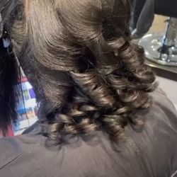 Salon C'est Chic - Book Today!
