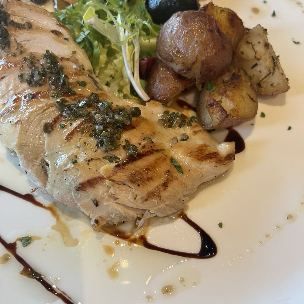 Parma - Dinner chicken plate - Italian Near Me - Fresno, California Parma - Dinner chicken plate - Italian Near Me - Fresno, California