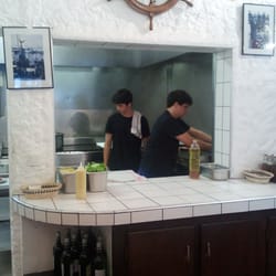 La Sardinerie - Sardines et Thons à la plancha, au restaurant la Grillerie de sardines à saint jean de luz