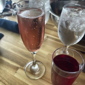 Tom Ham's Lighthouse - Mimosa with cranberry juice - Breakfast & Brunch Near Me - San Diego, California Tom Ham's Lighthouse - Mimosa with cranberry juice - Breakfast & Brunch Near Me - San Diego, California