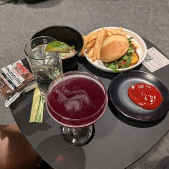 Etihad Lounge - The fries were great! - Airport Lounges Near Me - Dulles, Virginia Etihad Lounge - The fries were great! - Airport Lounges Near Me - Dulles, Virginia