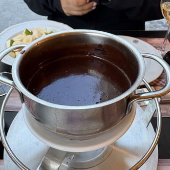 Swiss Chuchi - Chocolate fondue - Fondue Near Me - Zürich, ZH Swiss Chuchi - Chocolate fondue - Fondue Near Me - Zürich, ZH