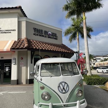 The Bowl - Central - Outside - Juice Bars & Smoothies Near Me - Naples, Florida The Bowl - Central - Outside - Juice Bars & Smoothies Near Me - Naples, Florida