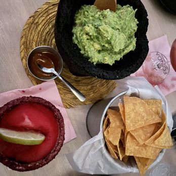 Fonda Tribeca - Guacamole - Mexican Near Me - New York, New York