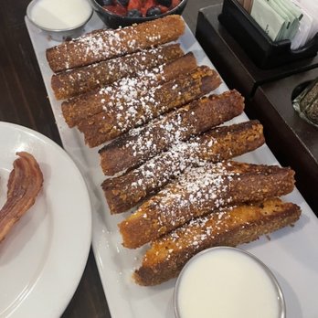 Blu Jam Cafe - Crunchy French Toast - Breakfast & Brunch Near Me - Los Angeles, California Blu Jam Cafe - Crunchy French Toast - Breakfast & Brunch Near Me - Los Angeles, California