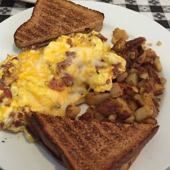 Rick's On 5 - Classic country scramble with bacon - American Near Me - Wallingford, Connecticut