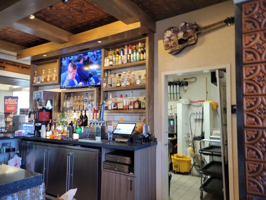 Mockingbird Distillery & Smokehouse by null