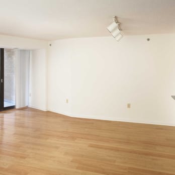 1. Courthouse Plaza Apartments