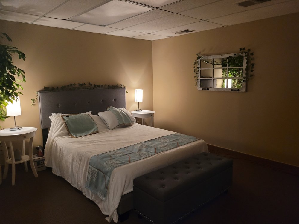 Therapeutic Cuddle Services - grief counselor in Livonia, MI