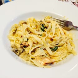Mem & Laz - Tagliatelle Chicken Pasta
