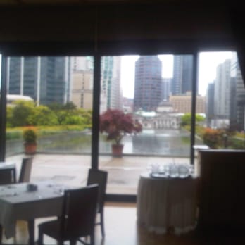 Law Courts Inn Restaurant - The view on a rainy day. - Canadian (New) Near Me - Vancouver, British Columbia