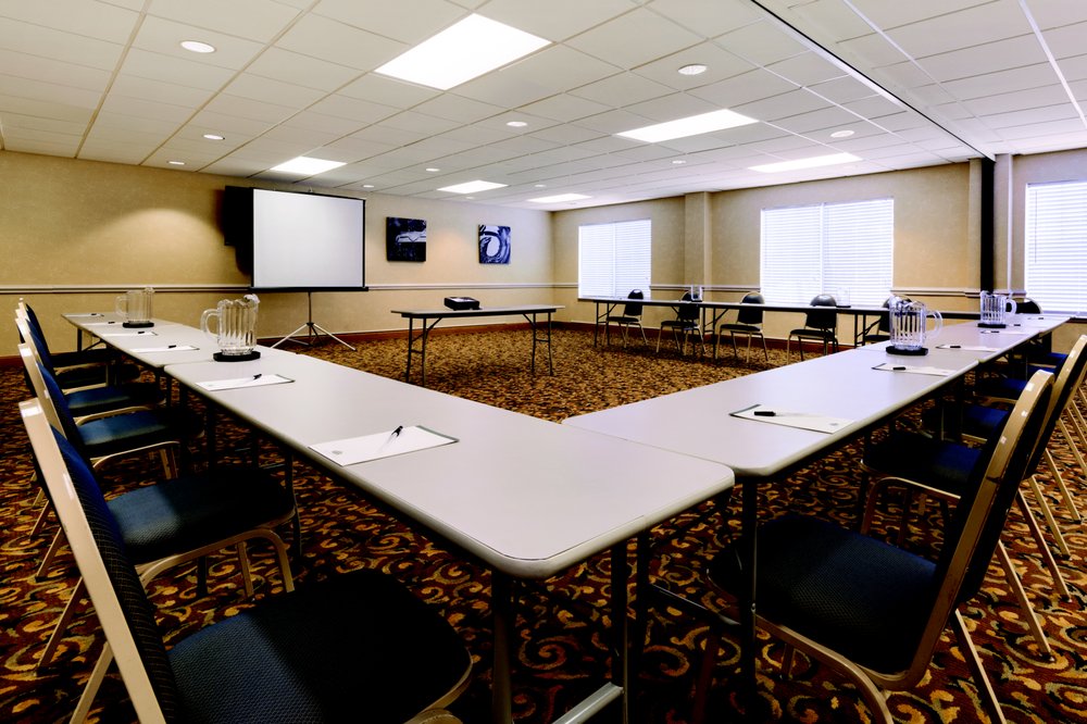 COUNTRY INN & SUITES BY RADISSON BURLINGTONELON Updated June 2024