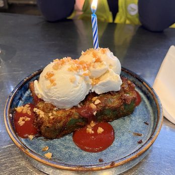 Lunch Lady - Birthday Dessert - Vietnamese Near Me - Vancouver, British Columbia Lunch Lady - Birthday Dessert - Vietnamese Near Me - Vancouver, British Columbia