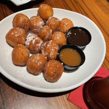Miller's Ale House - PULL N POP DONUTS - American Near Me - Kissimmee, Florida