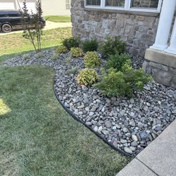 Ryan's Landscaping and Waste Management - Another front garden view