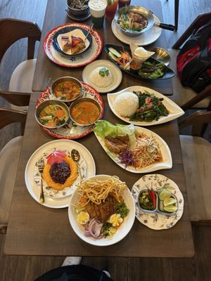 Klom Klom Thai Isan café by null