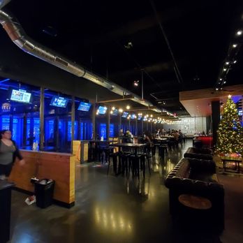 Dueling Axes - Inside Dueling Axes - Axe Throwing Near Me - Las Vegas, Nevada Dueling Axes - Inside Dueling Axes - Axe Throwing Near Me - Las Vegas, Nevada