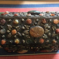 The Annisquam Exchange​ - Agate jewelry box