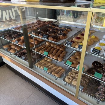 Annie's Donuts - a display case full of donuts - Donuts Near Me - Portland, Oregon Annie's Donuts - a display case full of donuts - Donuts Near Me - Portland, Oregon