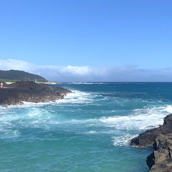Halona Beach Cove - Beaches Near Me - Honolulu, Hawaii