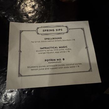 Chicago Magic Lounge - Menu - Magicians Near Me - Chicago, Illinois