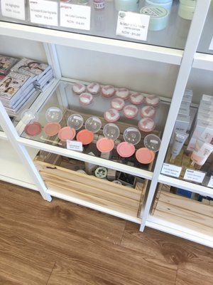 Hallyu Cosmetics by null