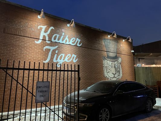 Kaiser Tiger by null