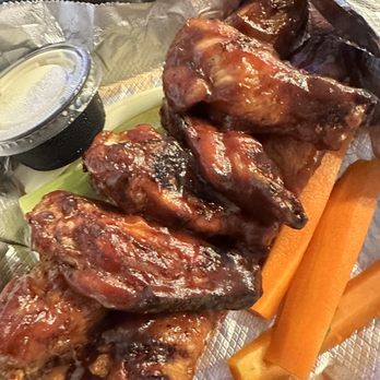 Honor Brewing Kitchen - BBQ grilled wings. The ranch is delicious (and free!)! - New American Near Me - Fairfax, Virginia