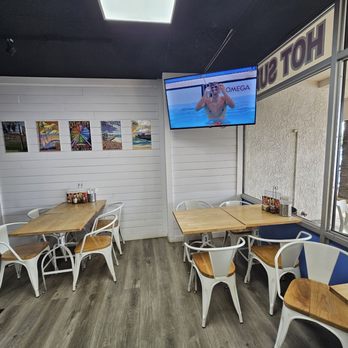 Boardwalk Pizza - Indoor seating - Pizza Near Me - Ellisville, Missouri Boardwalk Pizza - Indoor seating - Pizza Near Me - Ellisville, Missouri