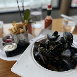 Moonraker Restaurant - Mussels-Frites (GF)