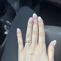 Sassy Nails - Was embarrassed by this French- thumb on this hand was thicker than other thumb. I also showed a picture of a thin French.