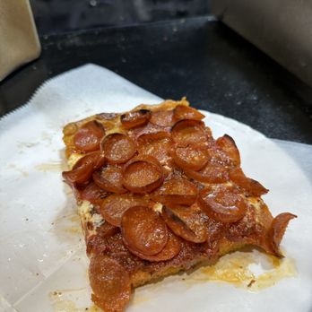 Uncle Sam's Pizza - spicy pepperoni - Pizza Near Me - New York, New York Uncle Sam's Pizza - spicy pepperoni - Pizza Near Me - New York, New York