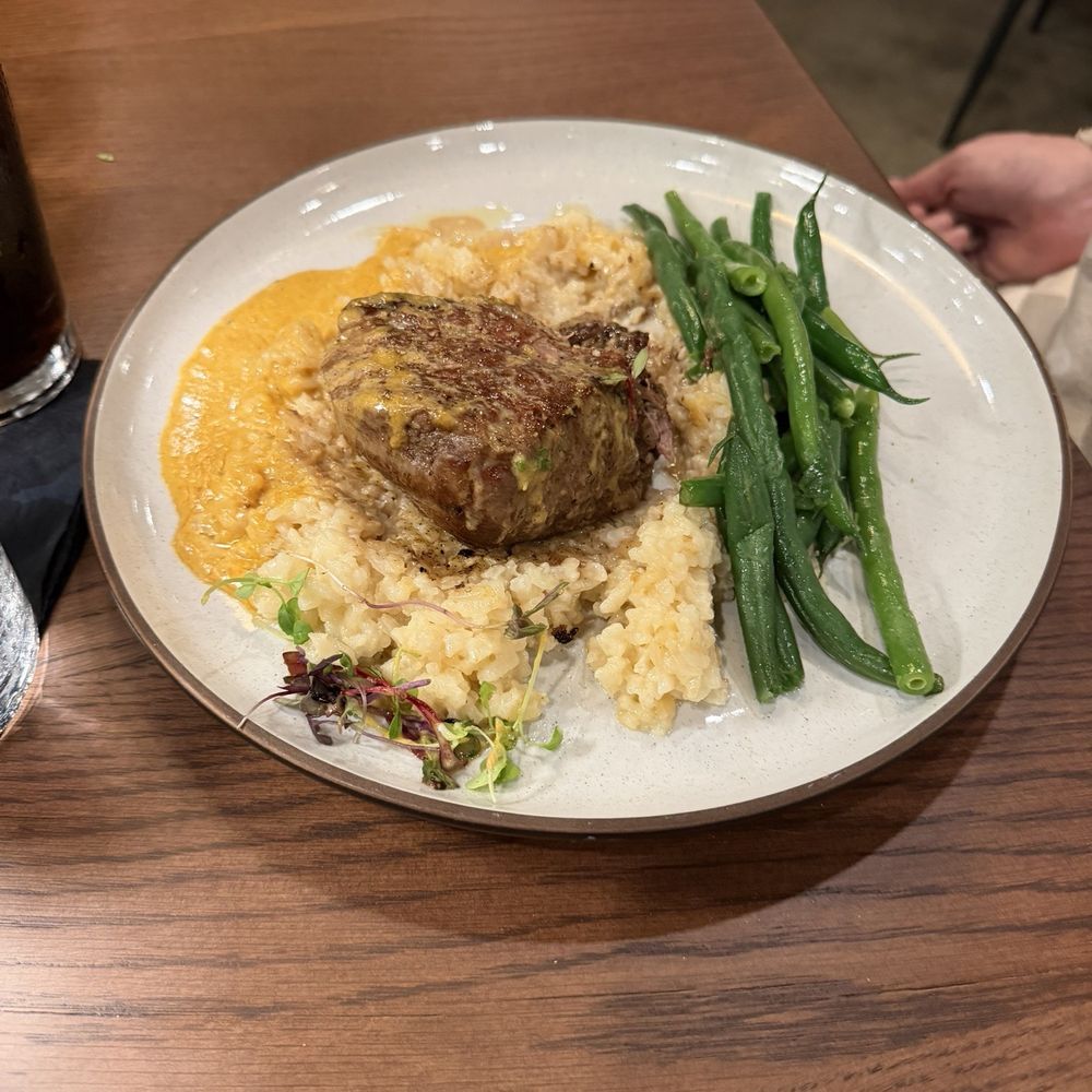 Beef Tenderloin with risotto and green beans Beef Tenderloin with risotto and green beans