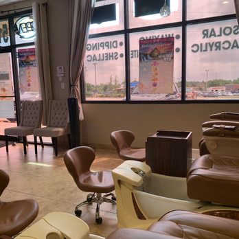 Essence Nails & Spa - Nail Salons Near Me - Lawton, Oklahoma