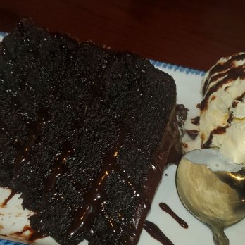 Red Lobster - Chocolate wave cake & ice cream - Seafood Near Me - Ontario, California
