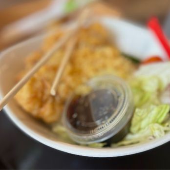 Marugame Udon - Garlic Chicken Salad Udon - Japanese Near Me - Honolulu, Hawaii Marugame Udon - Garlic Chicken Salad Udon - Japanese Near Me - Honolulu, Hawaii