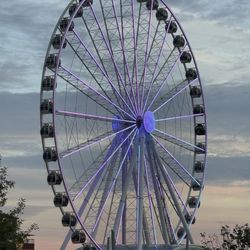 The Seattle Great Wheel - Stunning at sunset