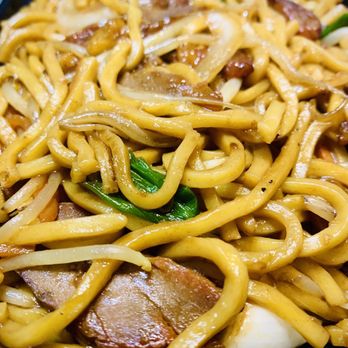 Li Hing - BBQ Pork Lo Mein - Chinese Near Me - Chicago, Illinois