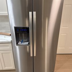 Blue's Appliance - Brand New Whirlpool Side By Side Refrigerator