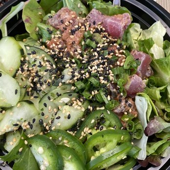Big Eye Poke - Half salad, half rice poke bowl with garlic tuna and spicy tuna. - Poke Near Me - Corona, California Big Eye Poke - Half salad, half rice poke bowl with garlic tuna and spicy tuna. - Poke Near Me - Corona, California