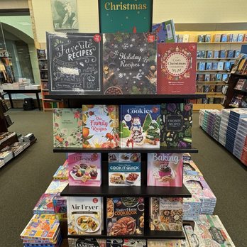 Barnes & Noble - Christmas Cookbooks (sample) - Bookstores Near Me - Las Cruces, New Mexico Barnes & Noble - Christmas Cookbooks (sample) - Bookstores Near Me - Las Cruces, New Mexico