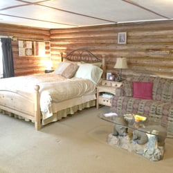 James Cabins - Interior photo Studio Cabin #3